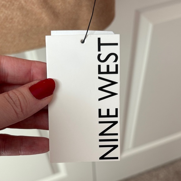 Nine West Tan Coat with Faux Fur Hood Size XXL - Picture 12 of 15